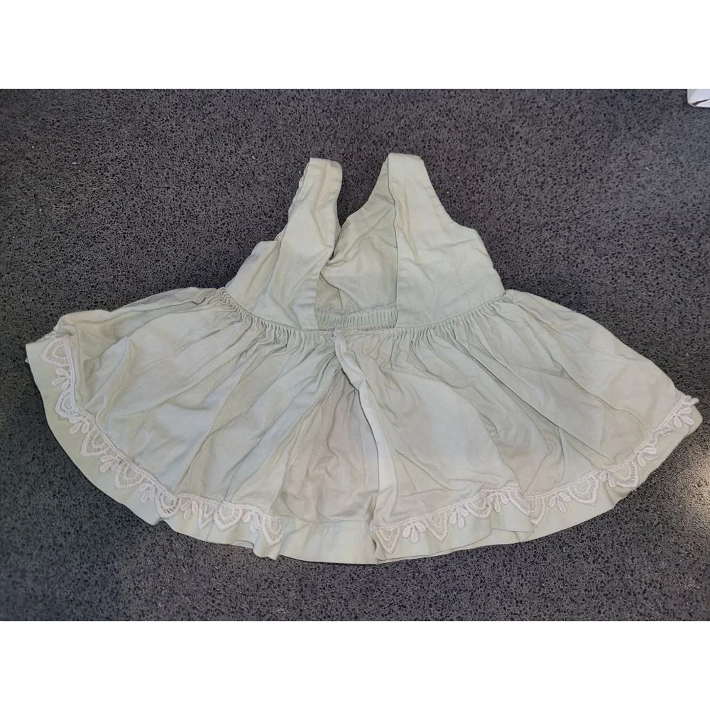Unbranded vintage doll